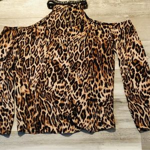 🦌Cheetah blouse 5 for $30🦌FINAL PRICE